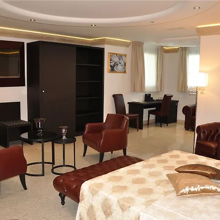 Bhb Hotel Manduria