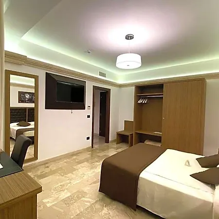 Bhb Hotel 4*